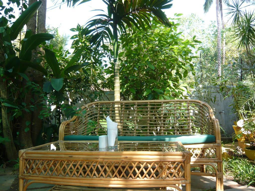 Michele'S Garden Bed and Breakfast Anjuna Exterior foto