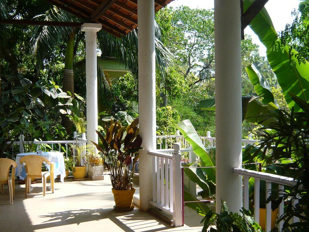 Michele'S Garden Bed and Breakfast Anjuna Exterior foto