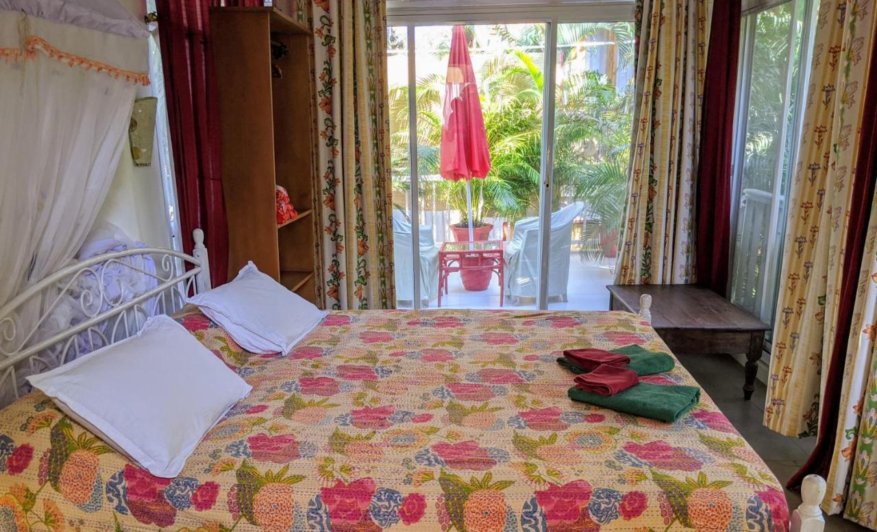 Michele'S Garden Bed and Breakfast Anjuna Exterior foto